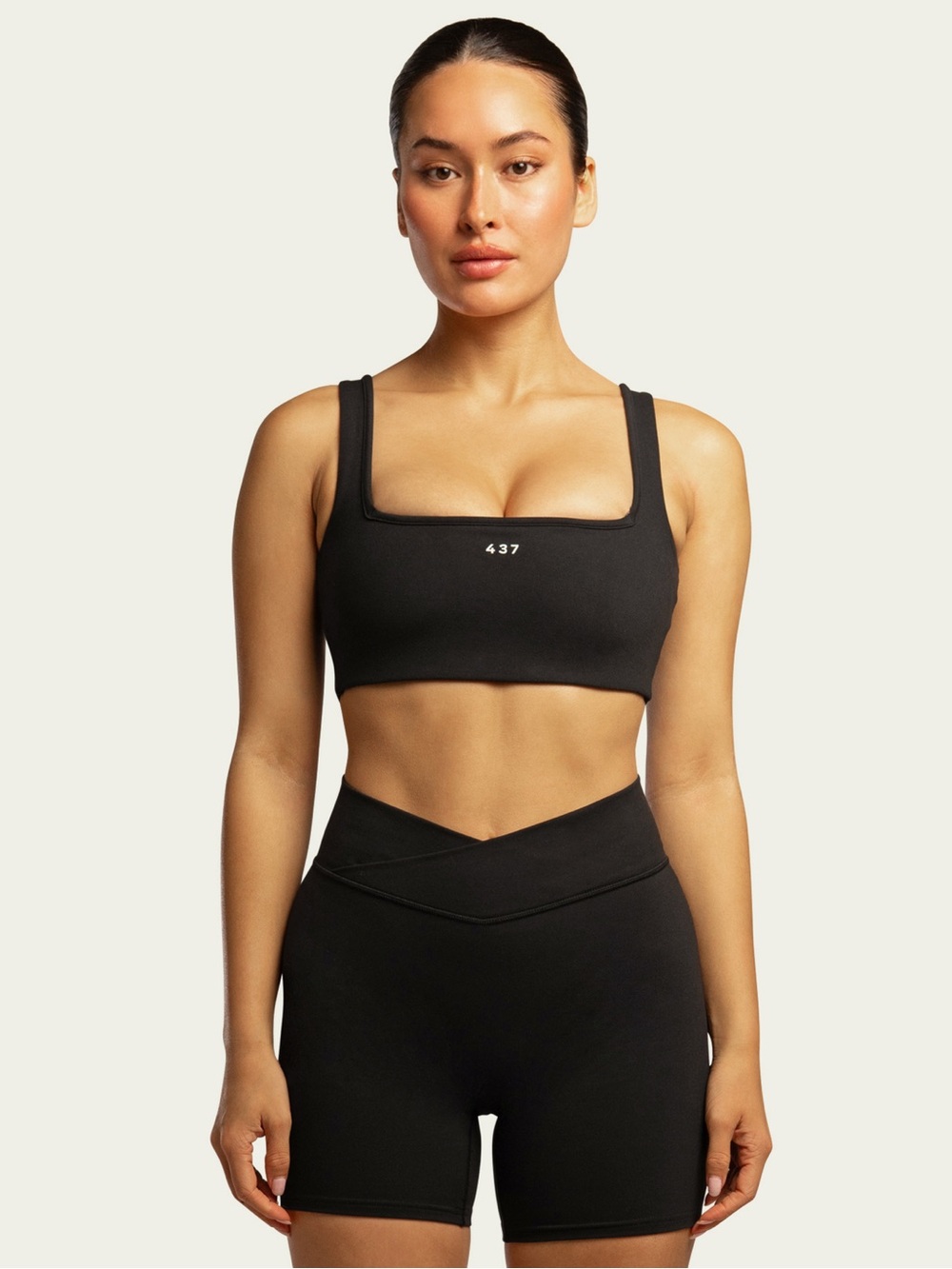 437 The Square Bra Black Pilates Athletic Athleisure Sports Bra EUC Size Medium